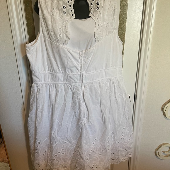Rue 21 White Eyelet dress size 2x - Picture 3 of 4